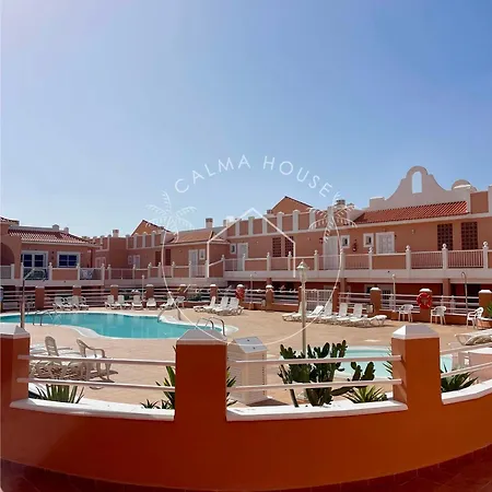 アパート Calma House *